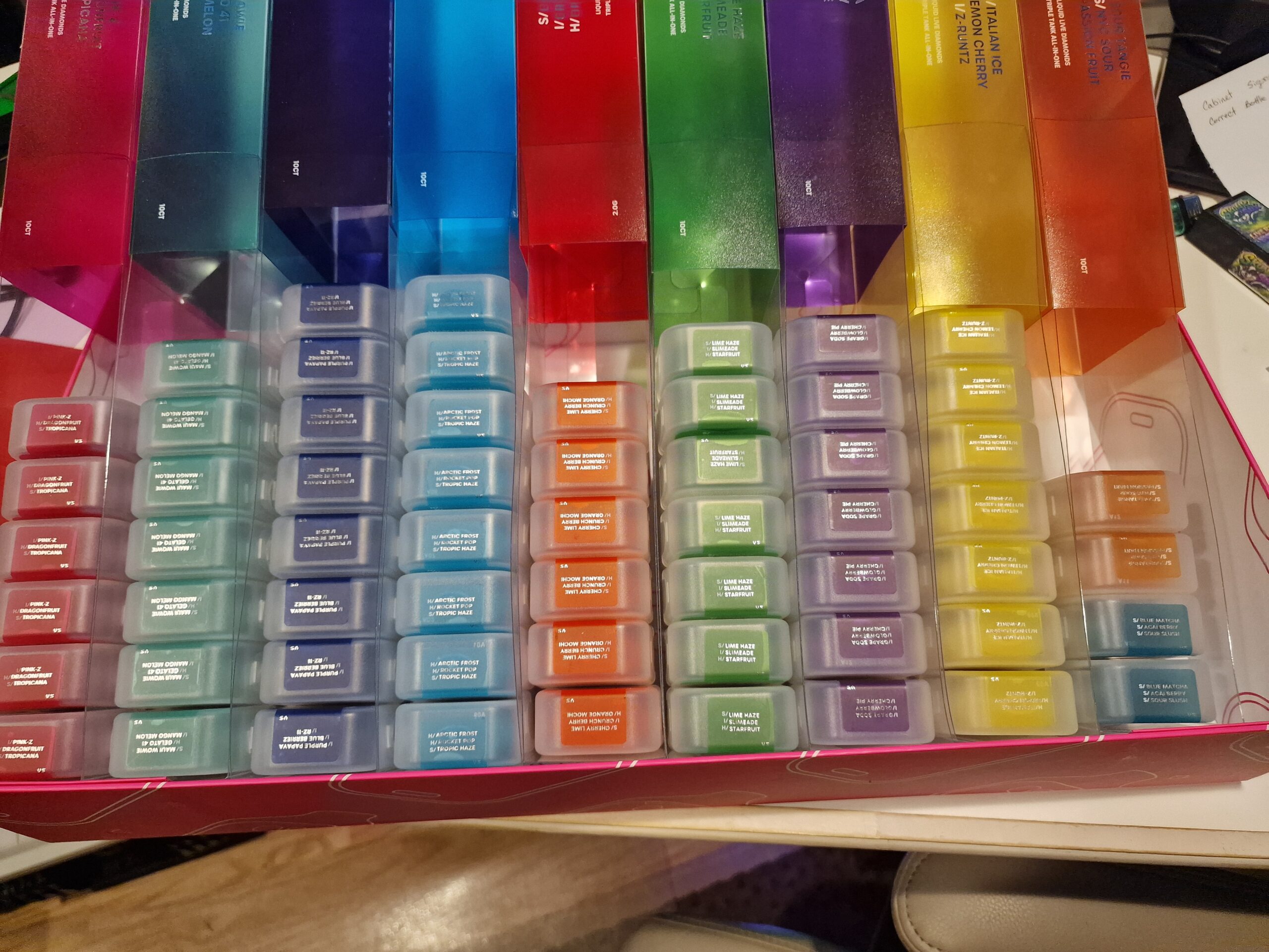 Boutiq Switch V5 - 3in1 - 3 flavor 2 gram vape - Image 6